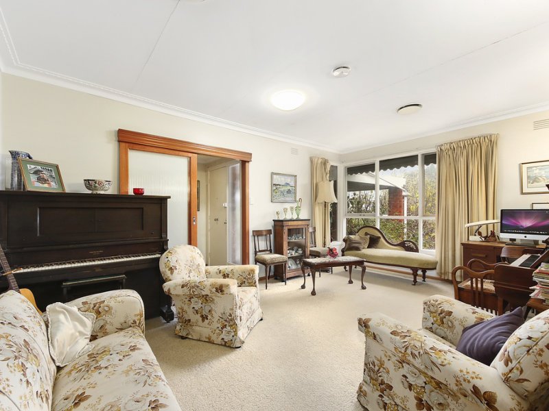 48 Rathmullen Quadrant, Doncaster image 3