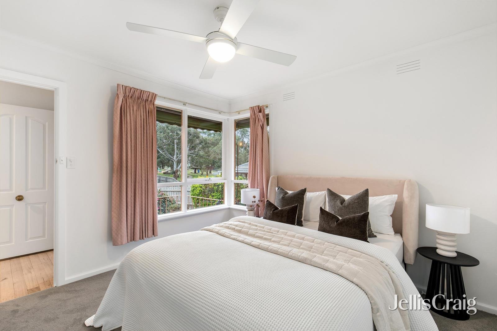 48 Sharpes Road, Watsonia North image 4