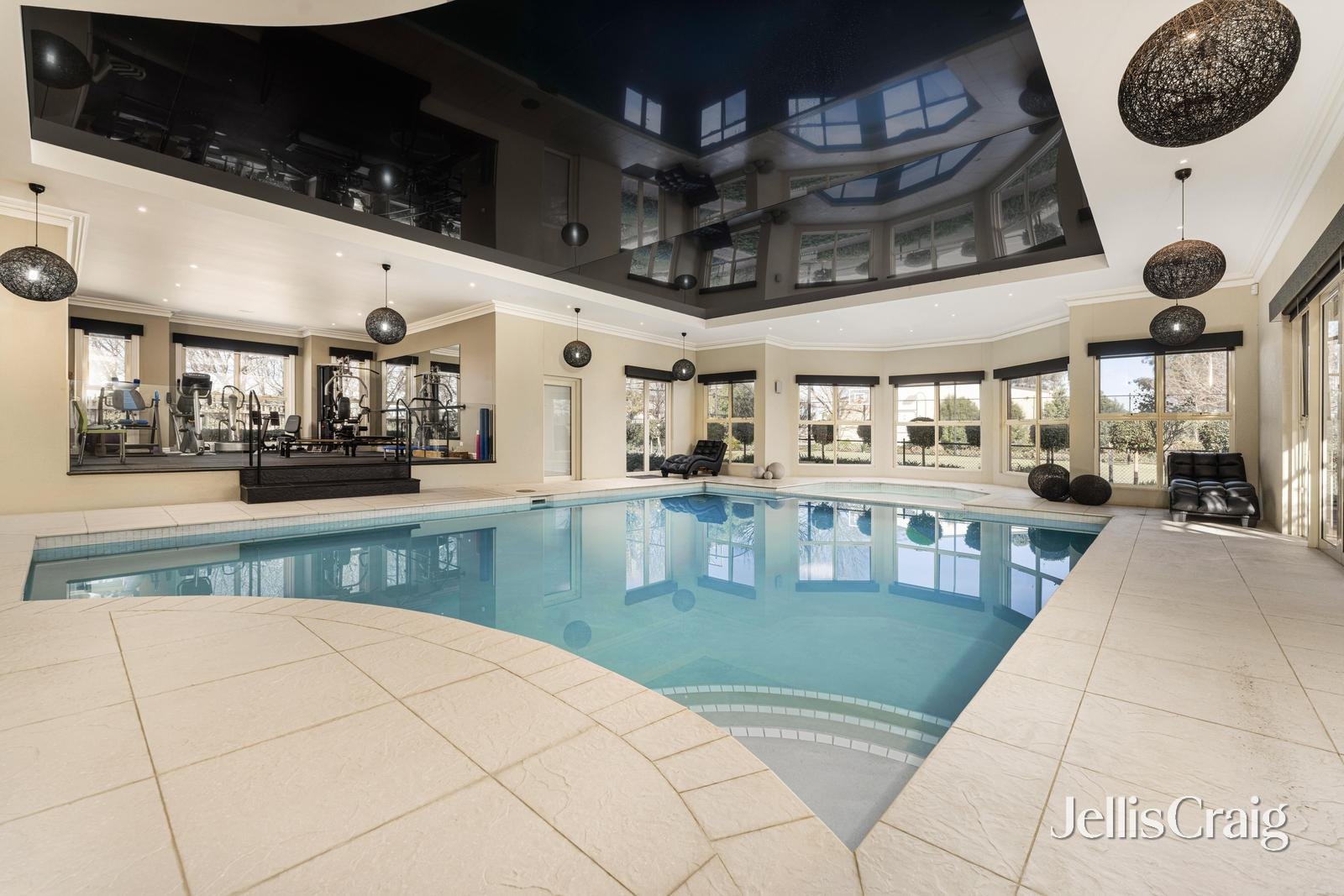 48 Strathtulloh Circuit, Strathtulloh image 3