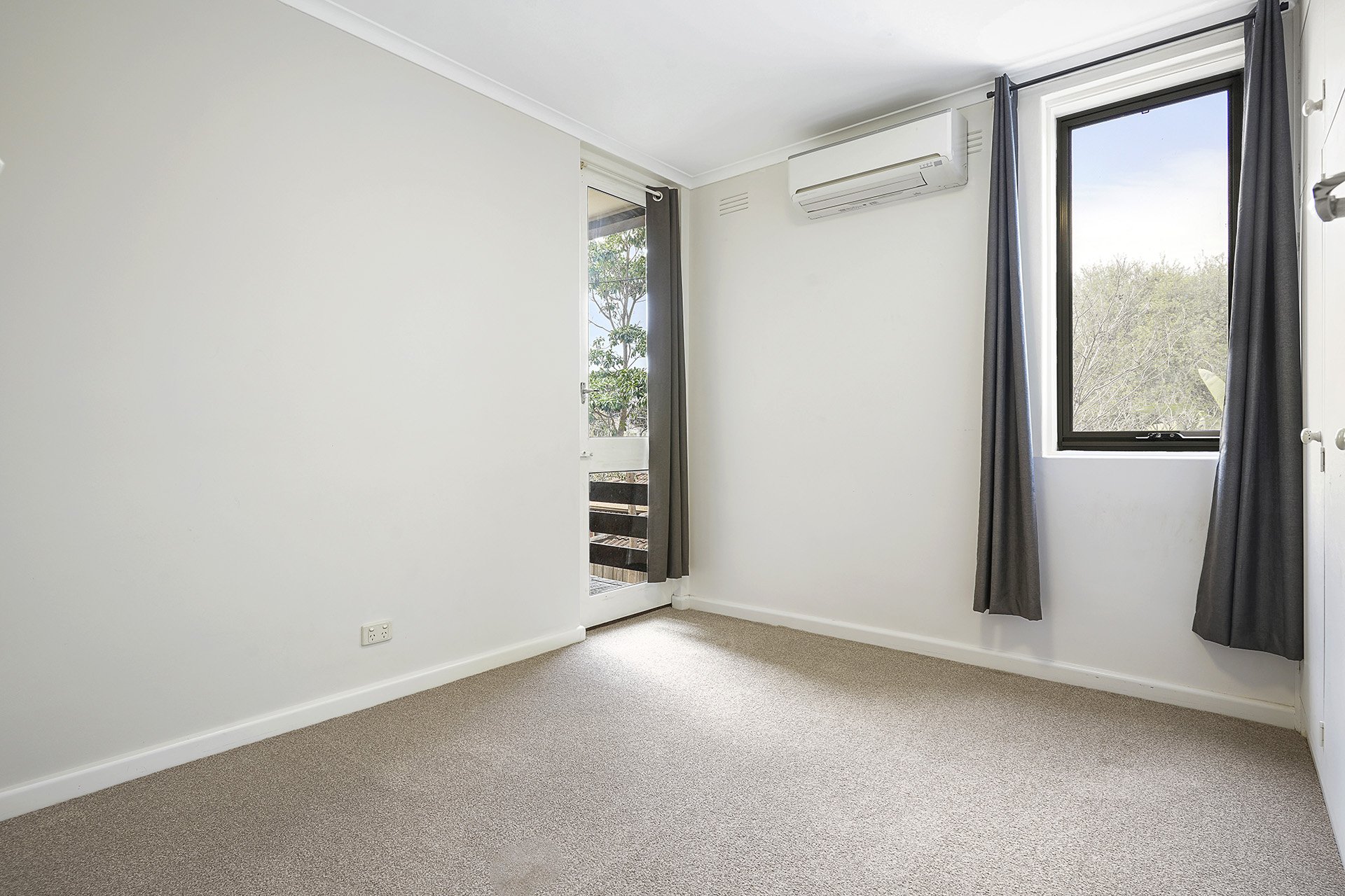 4/8 Voltri Street Street, Mentone image 4