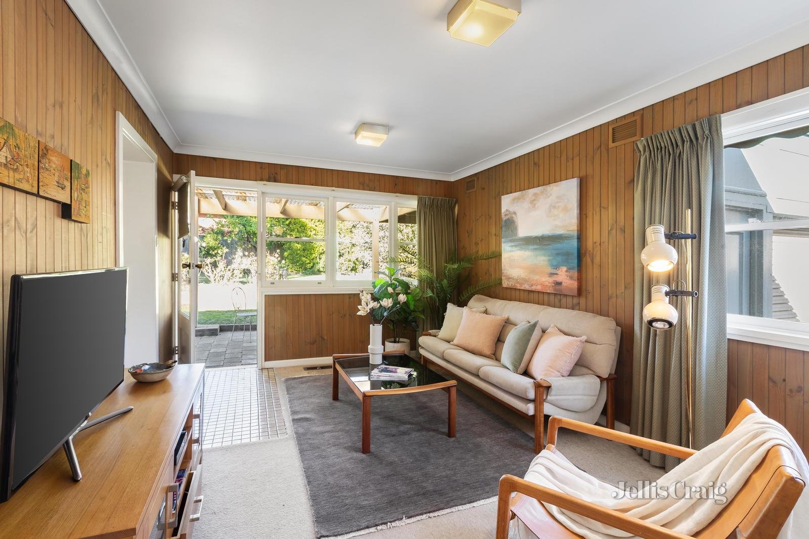 48 Walbundry Avenue, Balwyn North image 8