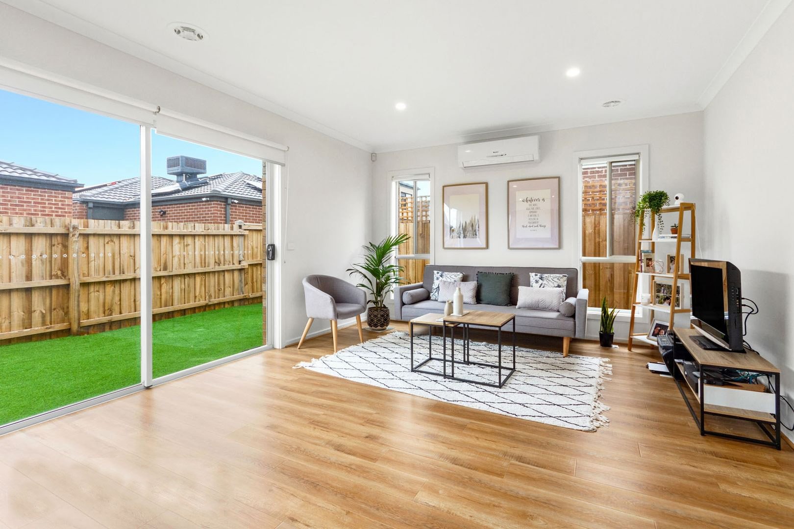 48 Waldorf Avenue Point Cook