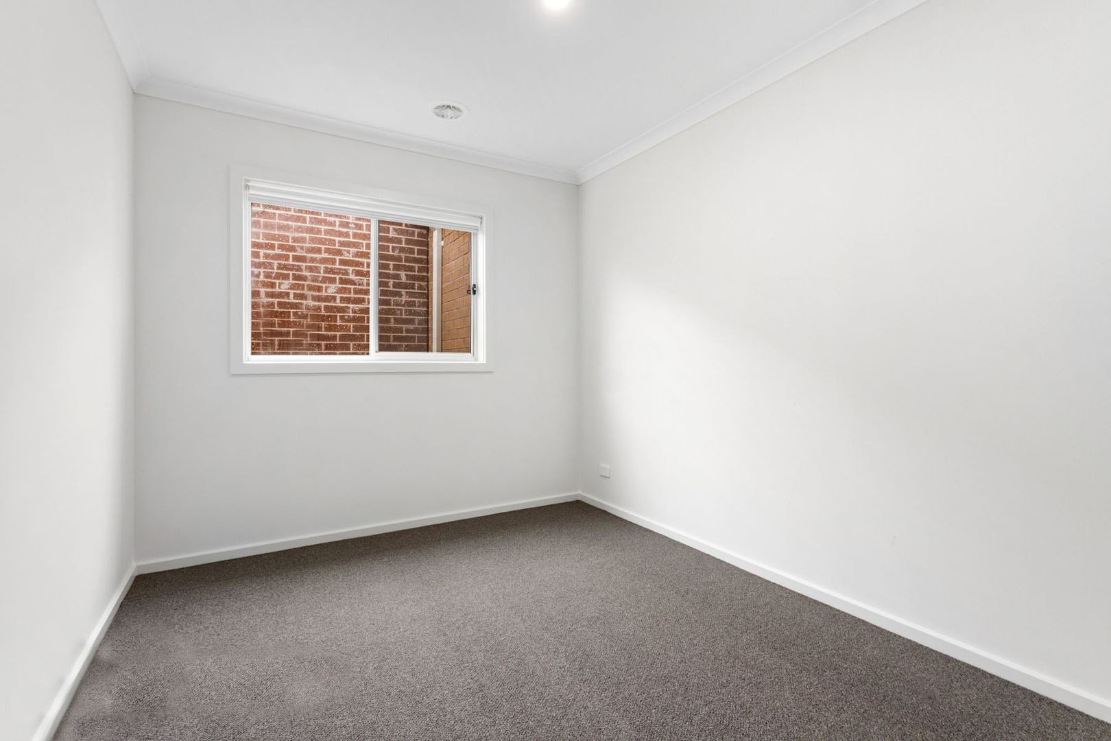 48 Waldorf Avenue Point Cook