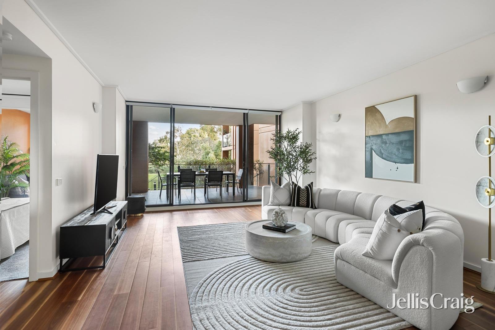 4/8 Wallen Road, Hawthorn image 1