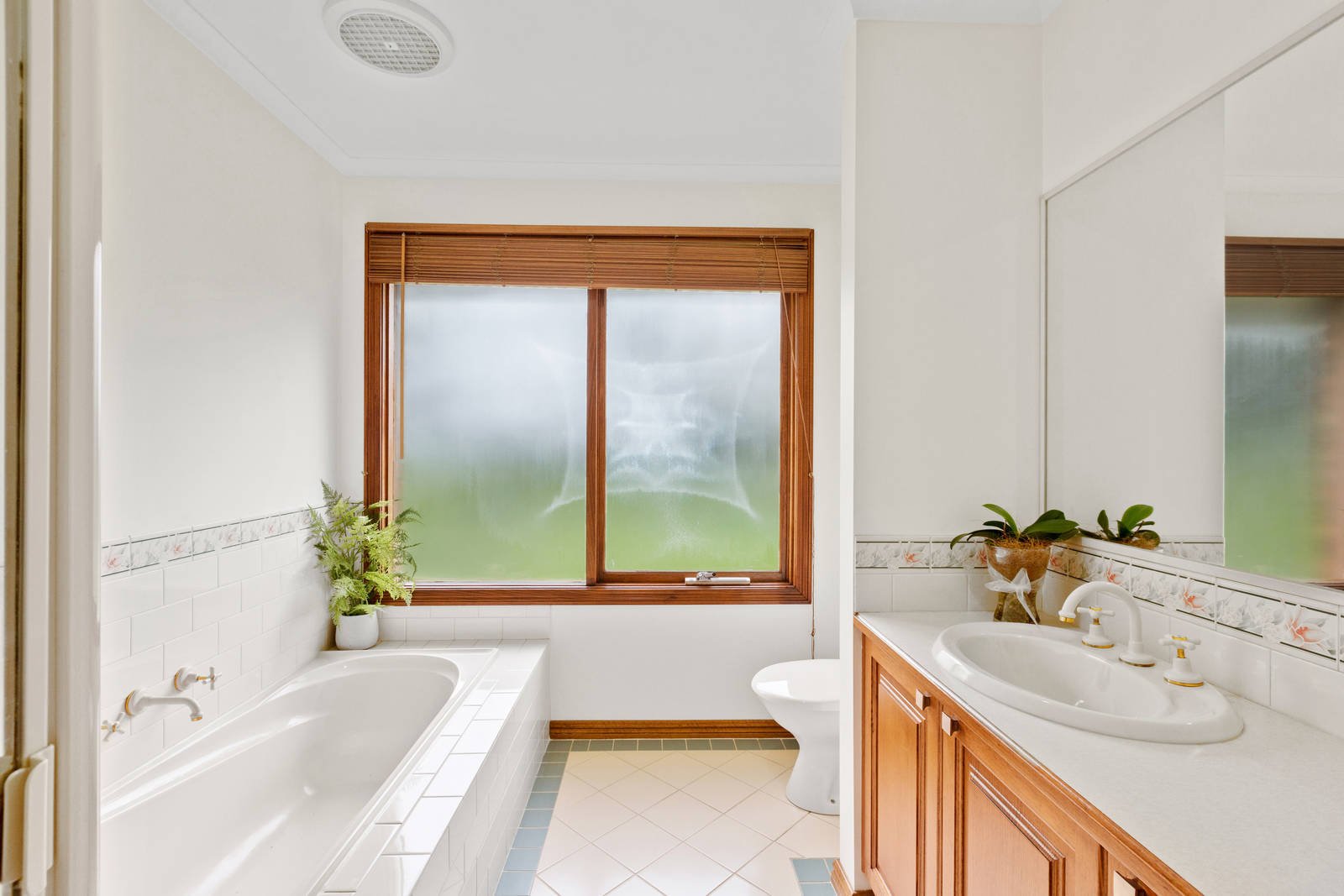 Property Gallery Thumbnail 6