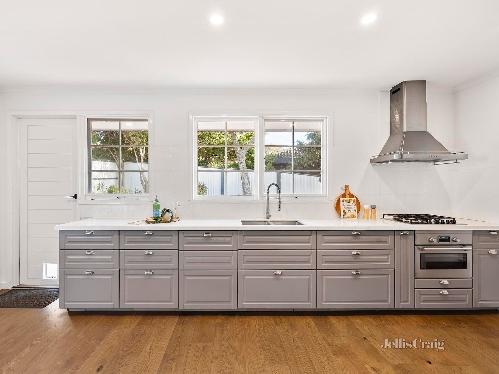 48 Winston Drive, Doncaster image 5