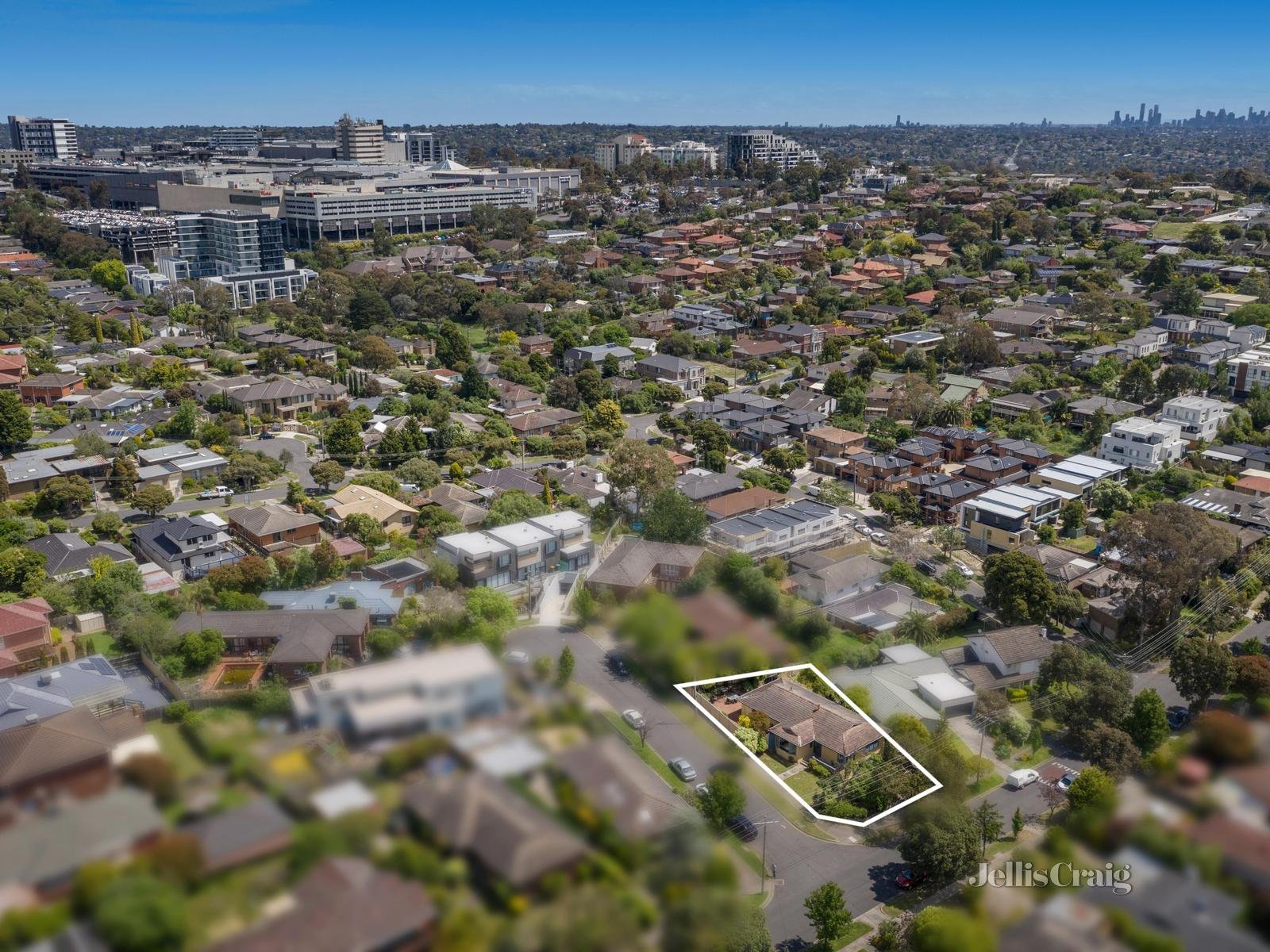 48 Winston Drive, Doncaster image 13