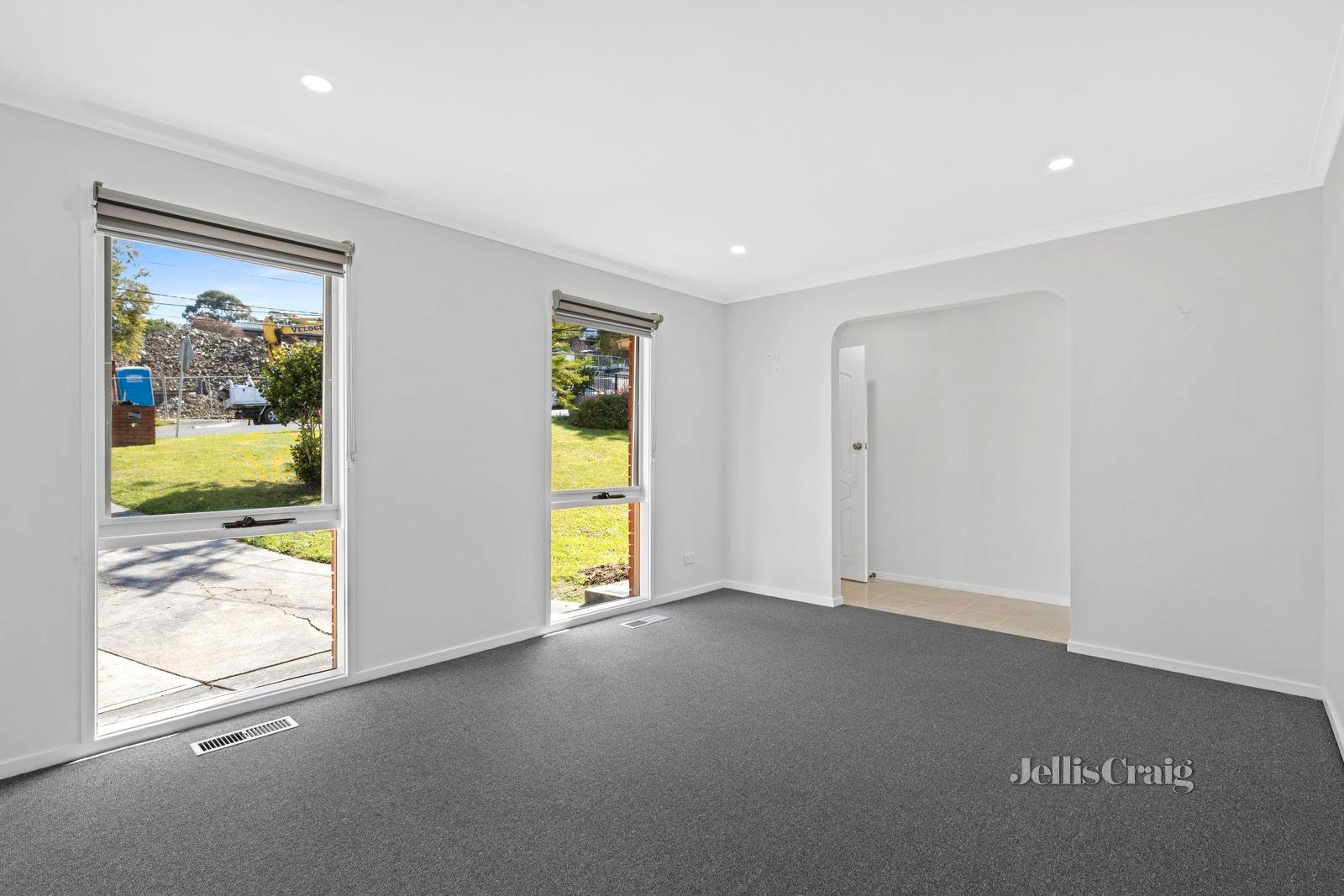 48 Winyard Drive, Mooroolbark image 6