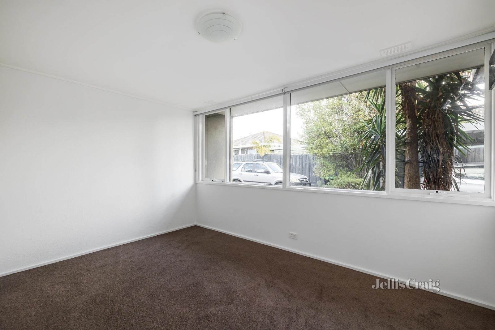 4/8 York Street, Bonbeach image 6