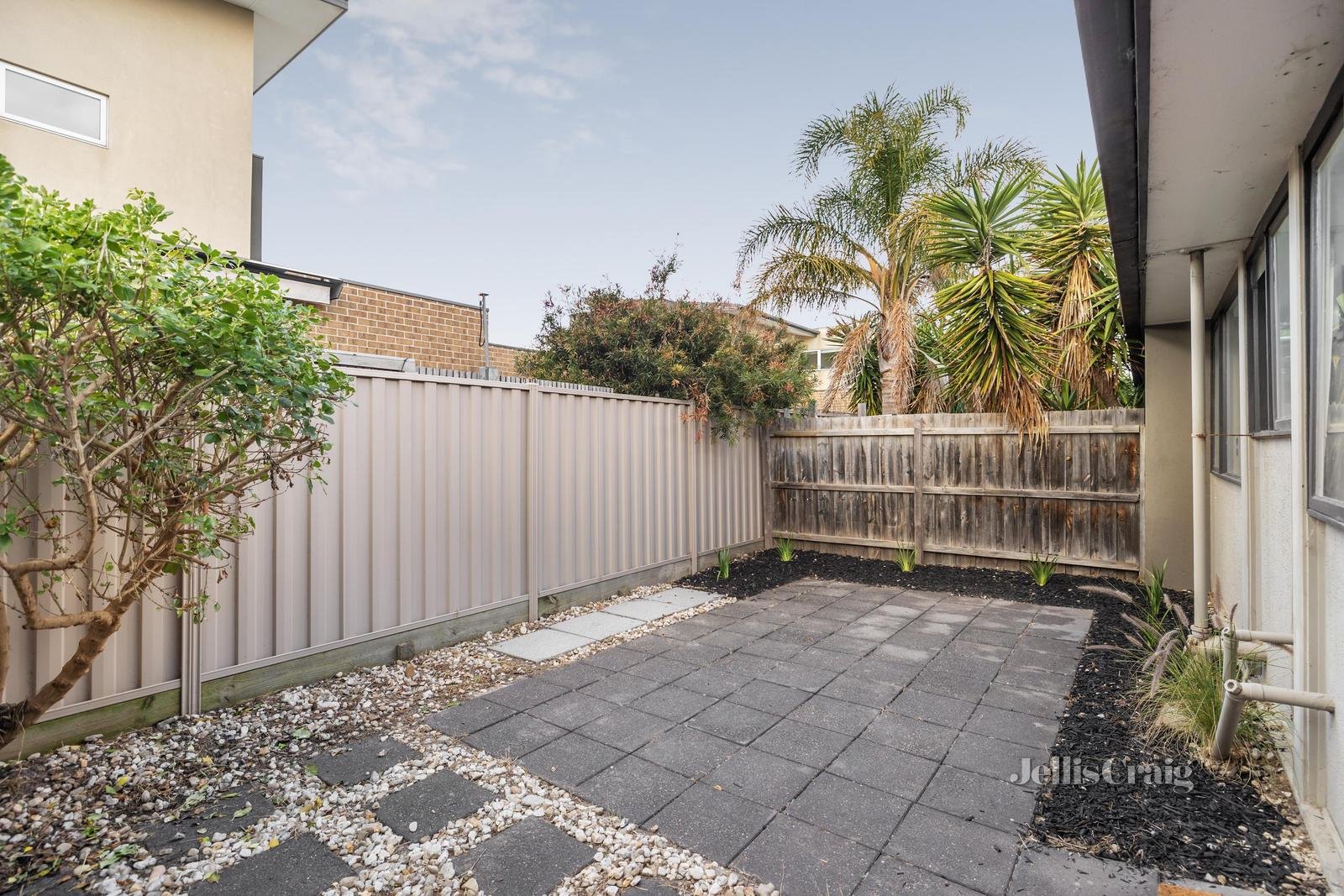 4/8 York Street, Bonbeach image 9