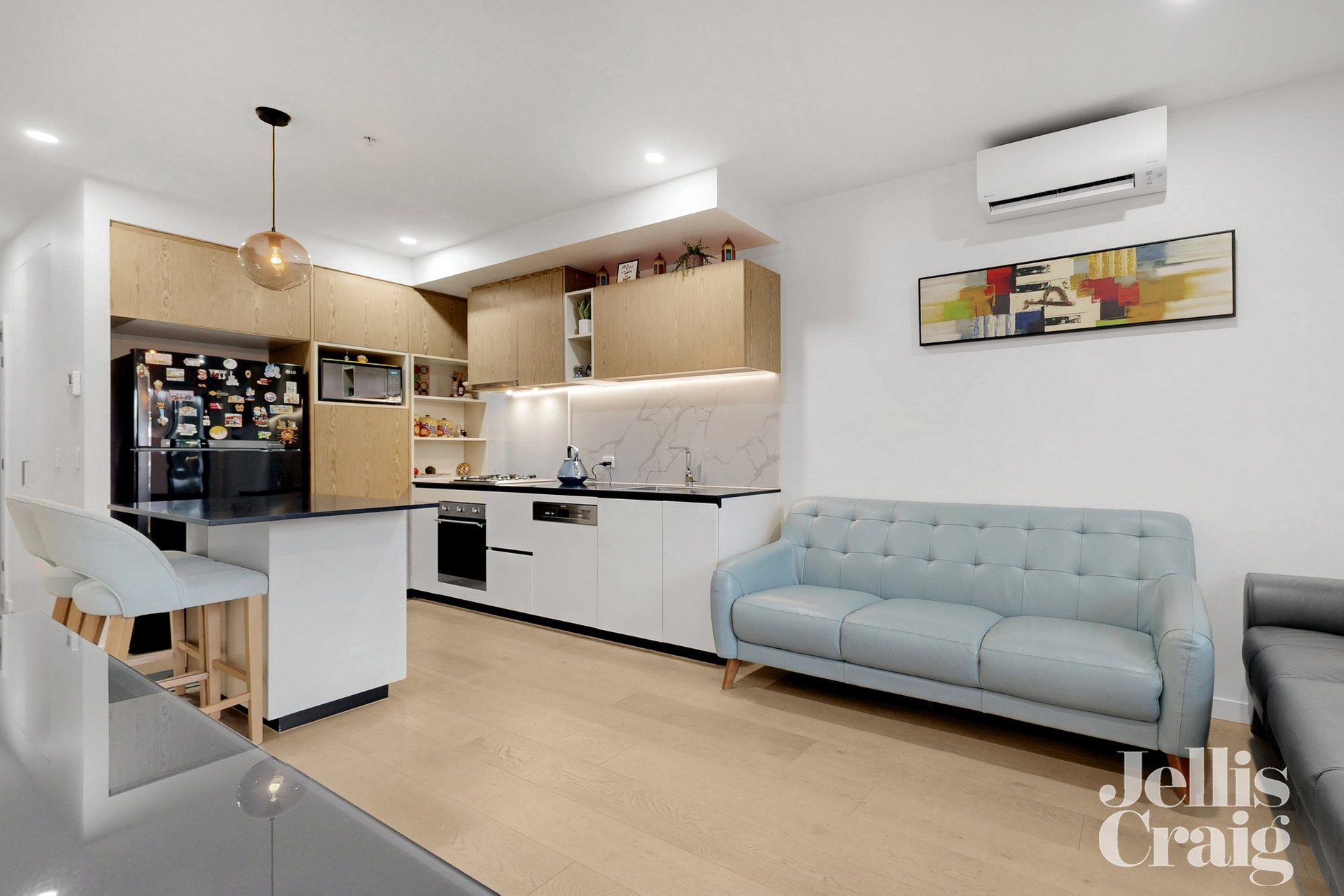 4/801 Centre Road, Bentleigh East image 1