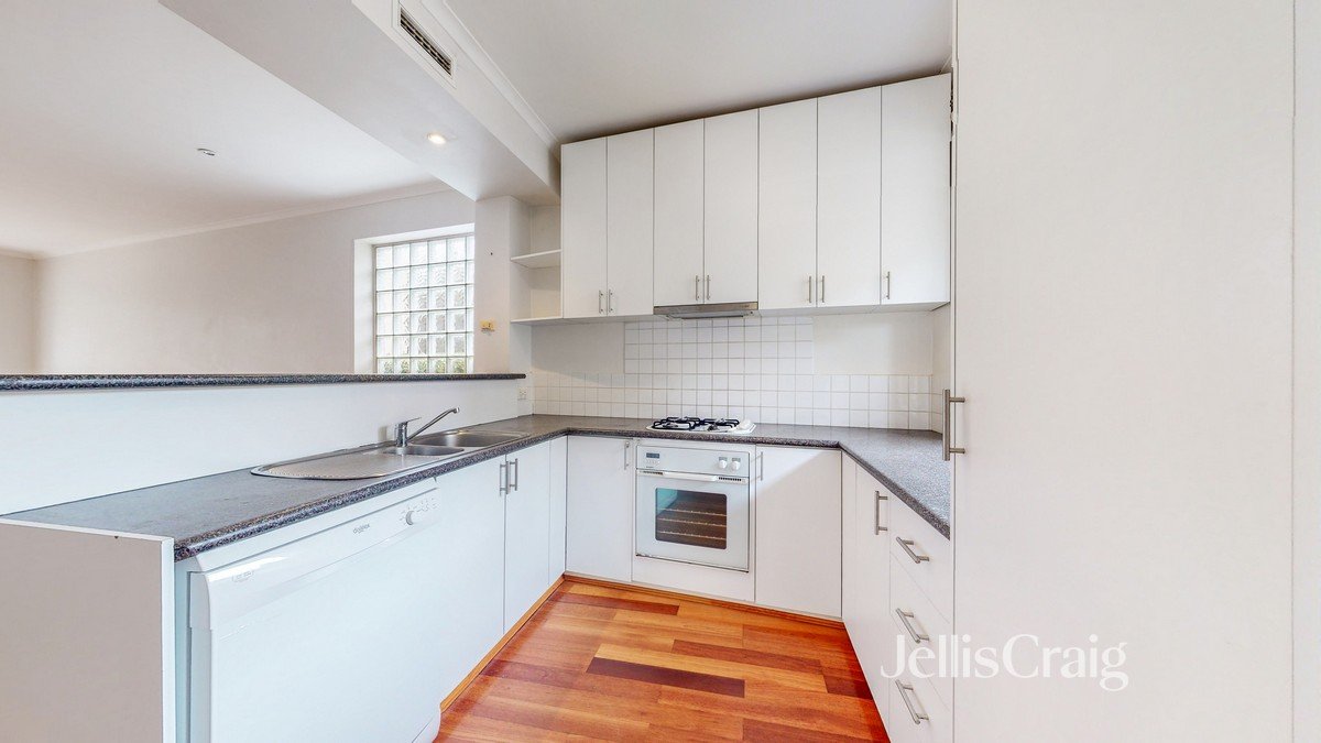 4/81-85 Orrong Cres, Caulfield&nbsp;North image 2