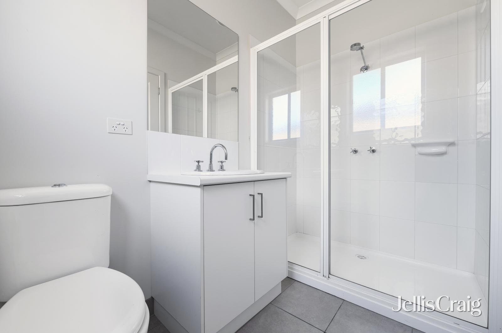 4/812 Geelong Road, Canadian image 6