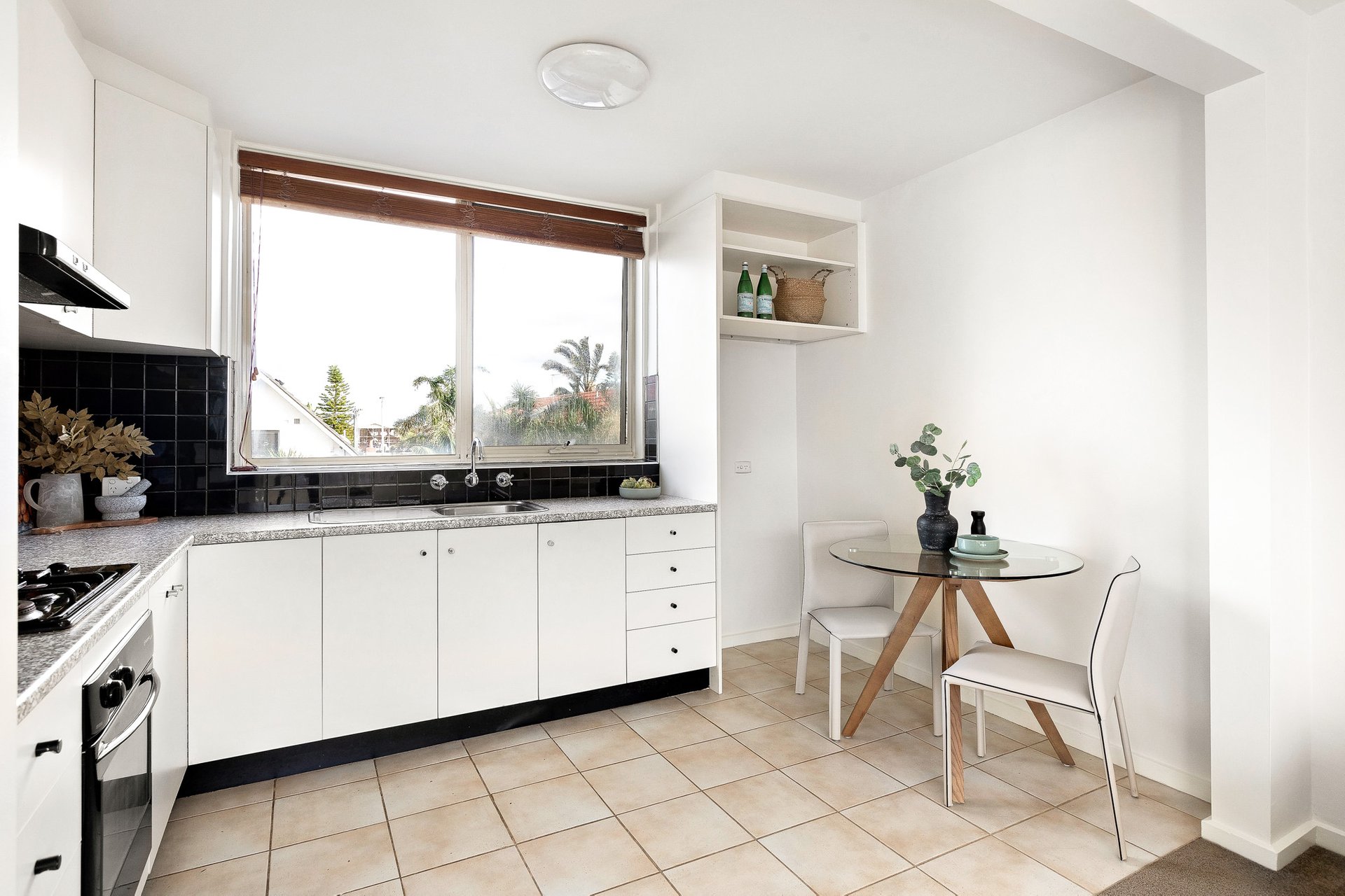 4/82 Dickens Street, Elwood image 4
