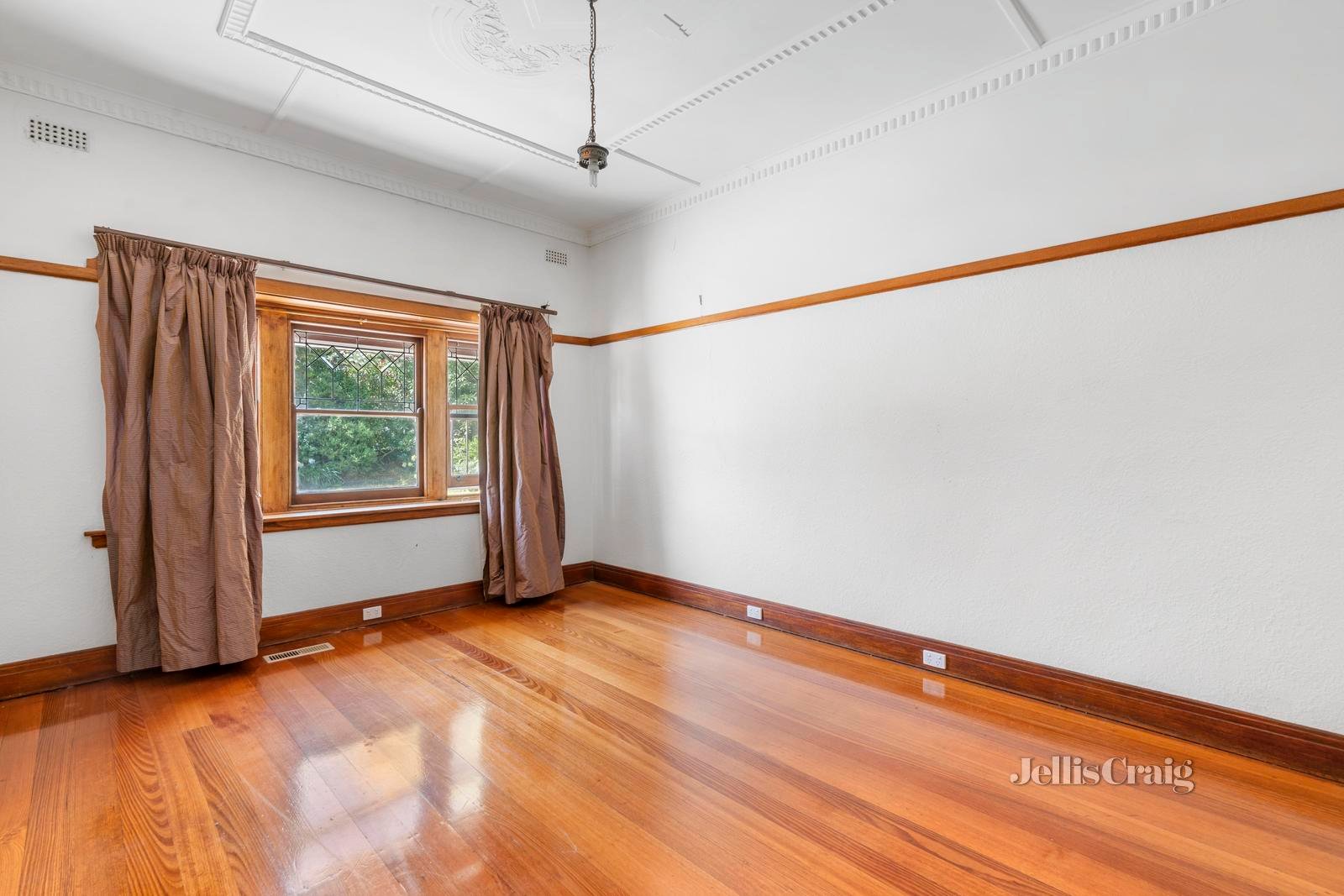 482 Whitehorse Road, Surrey Hills image 3