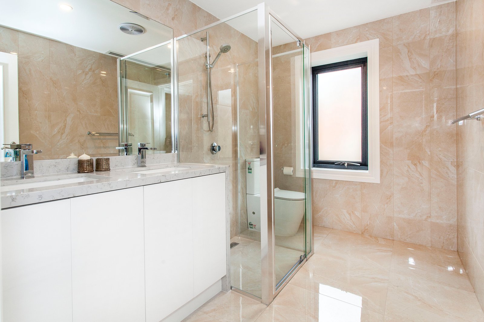Property Gallery Thumbnail 7