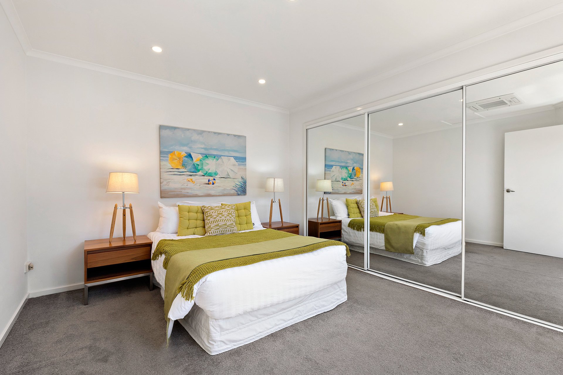 Property Gallery Thumbnail 6