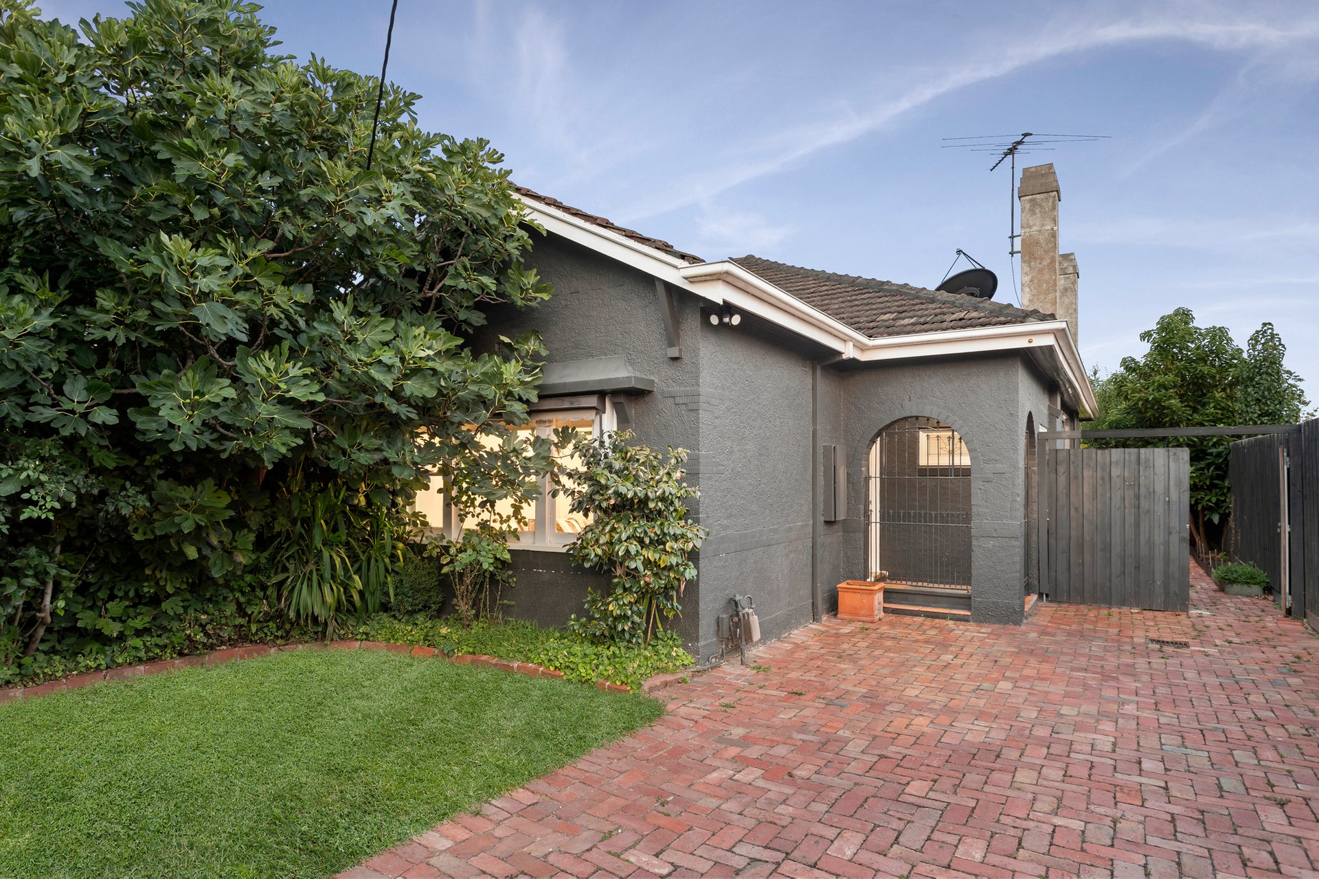 Property Gallery - Main Image