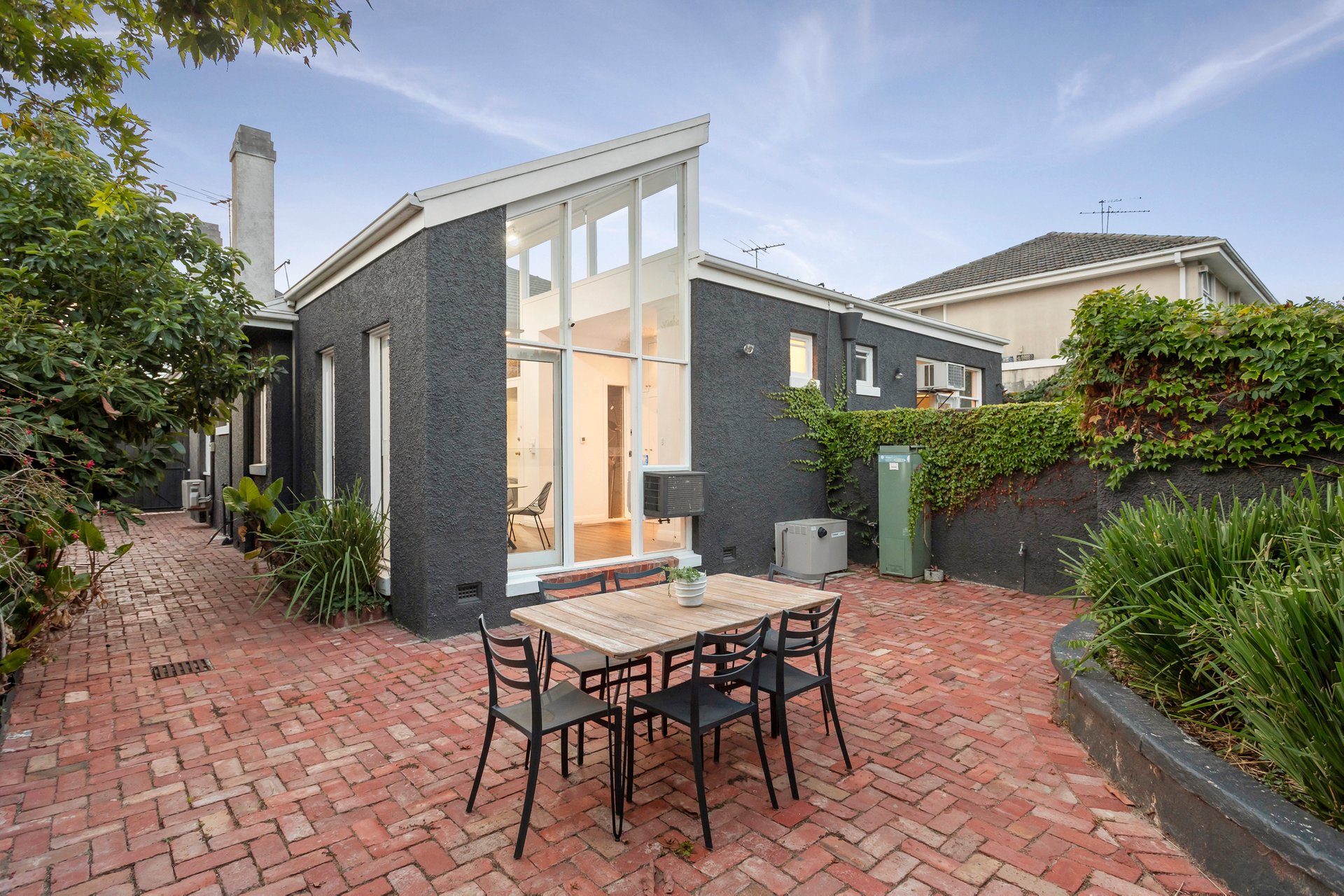 Property Gallery Thumbnail 12