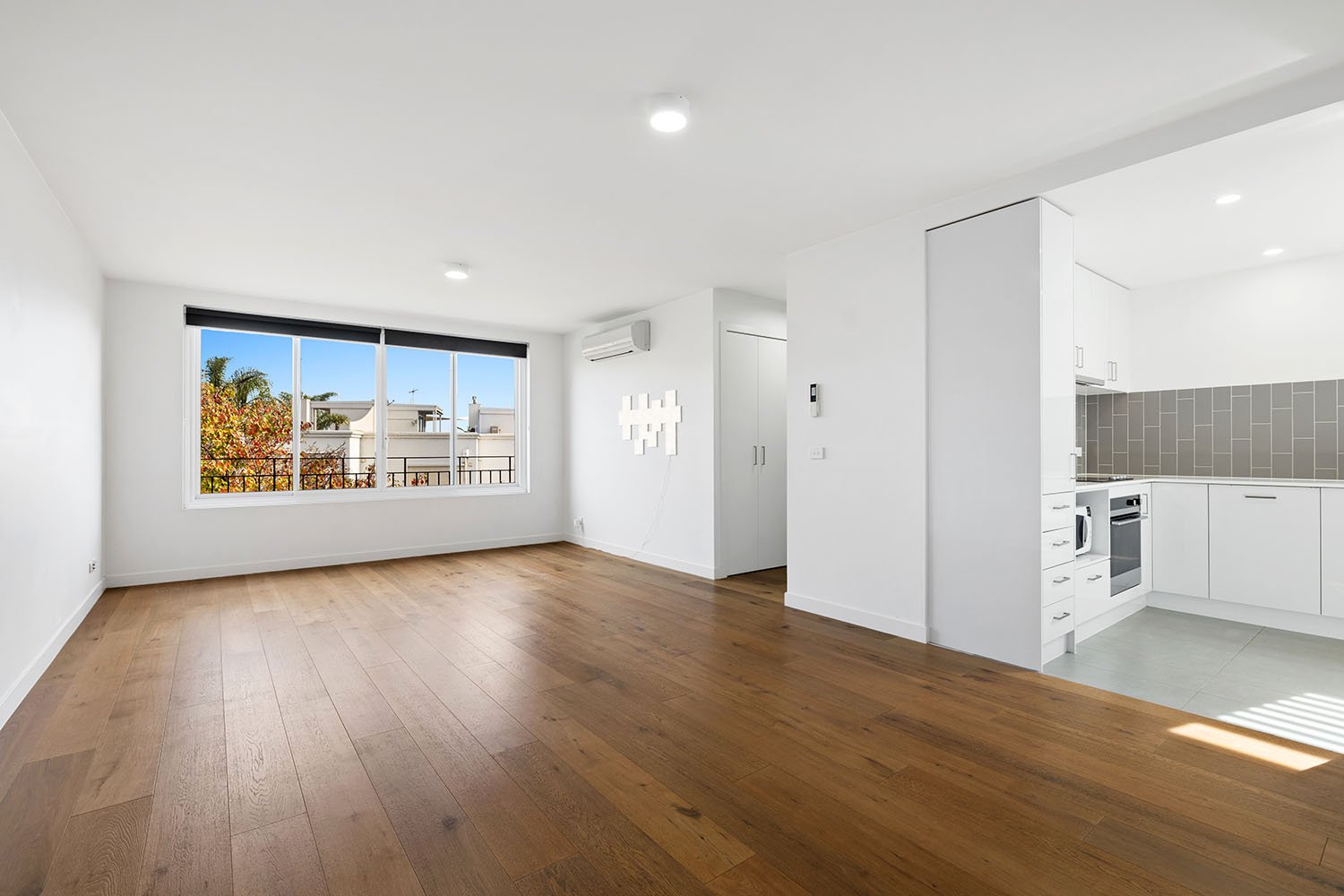 48/56 Beach Road, Hampton image 3