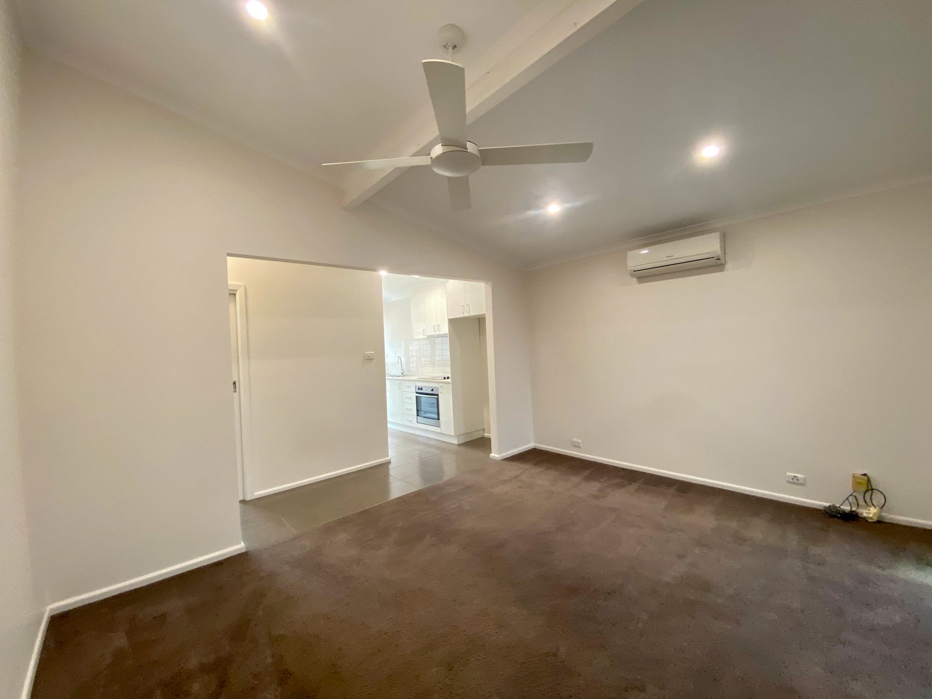 4/86 Buckingham Road, Newtown image 4