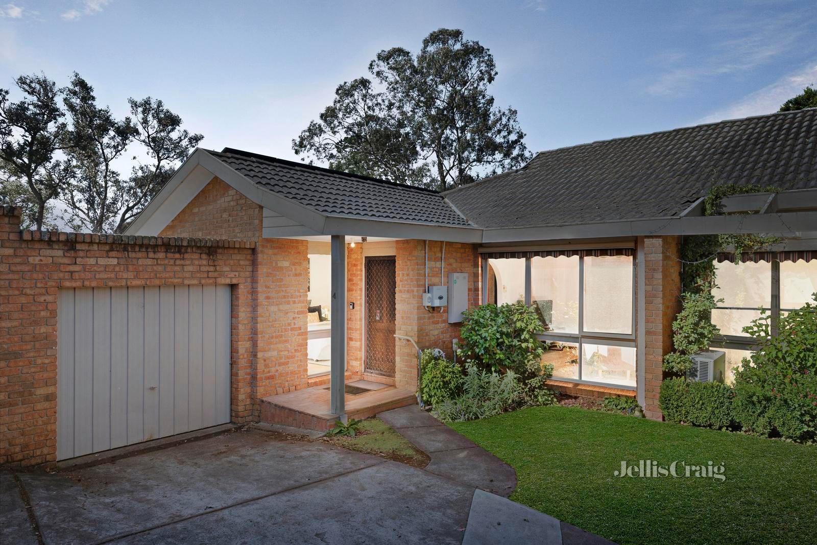 4/86 Mountain View Road, Montmorency image 1