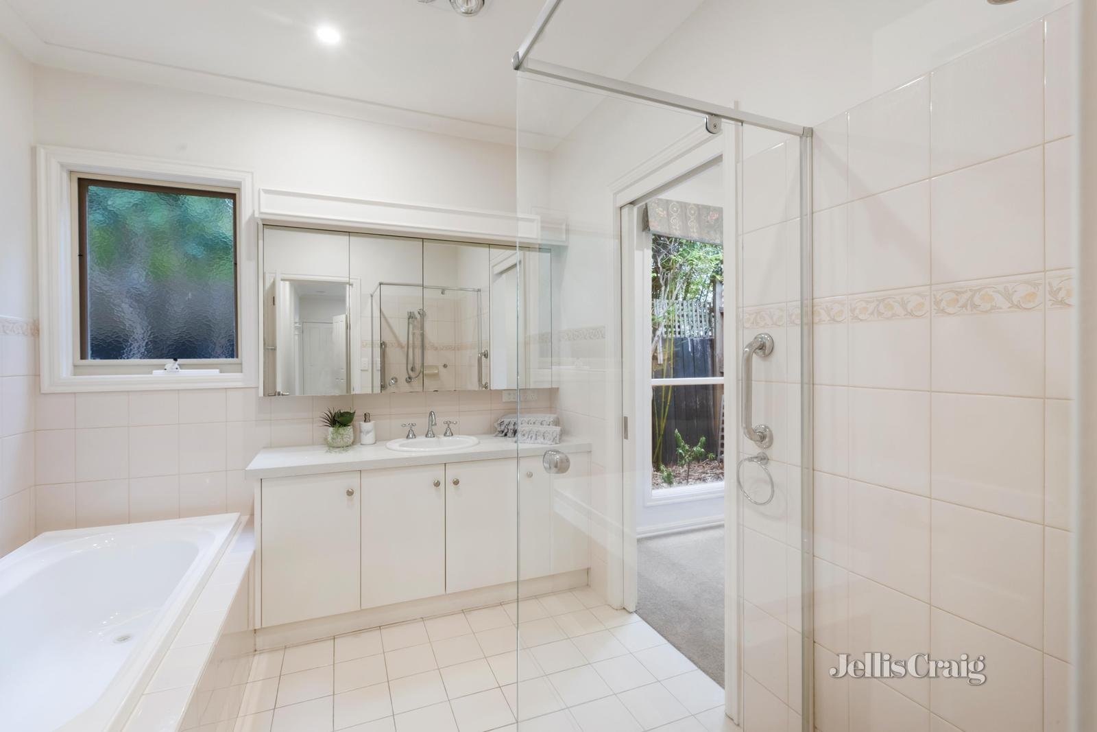 4/86A Balwyn Road, Balwyn image 7