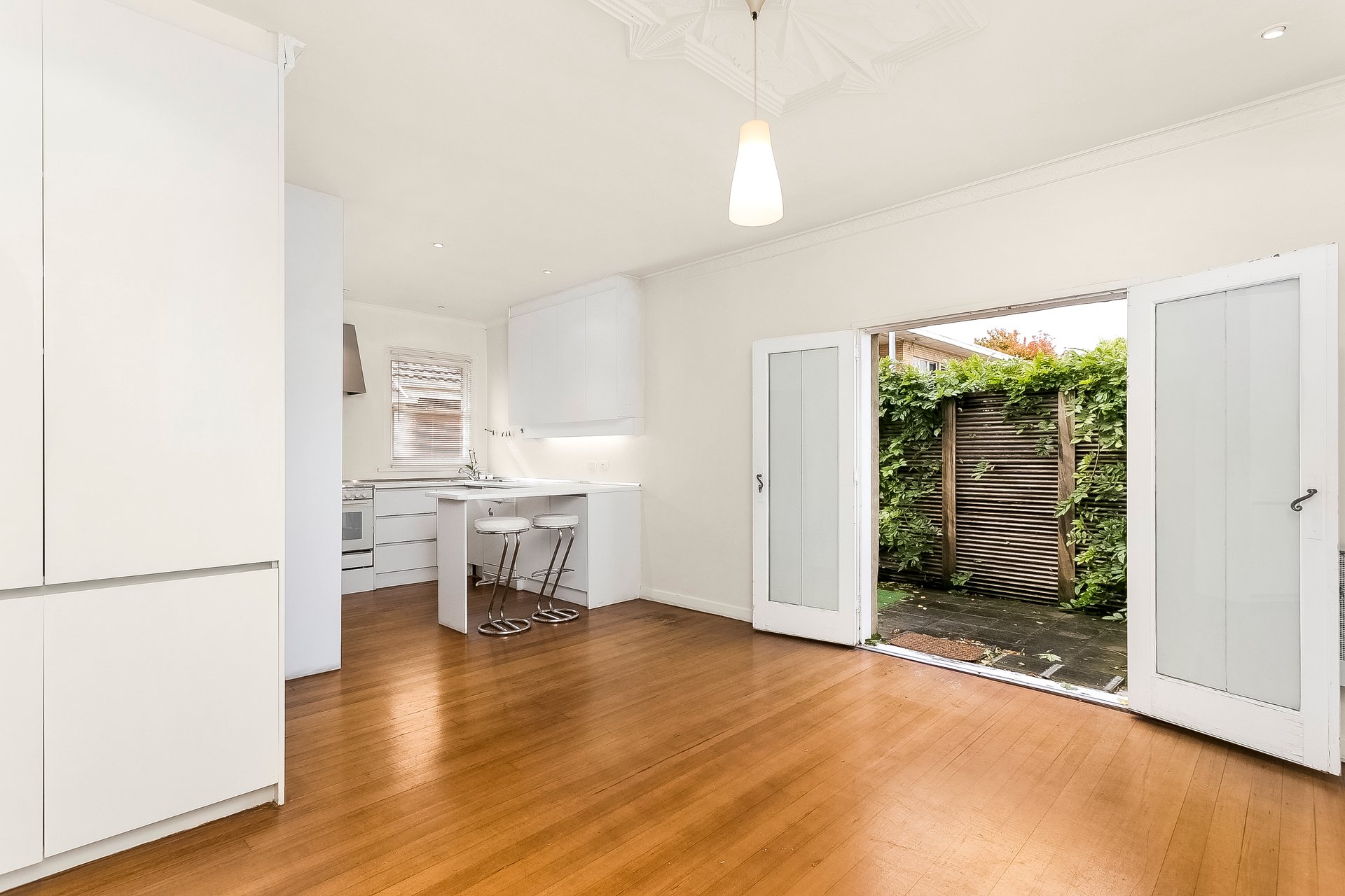 Property Gallery Thumbnail 3