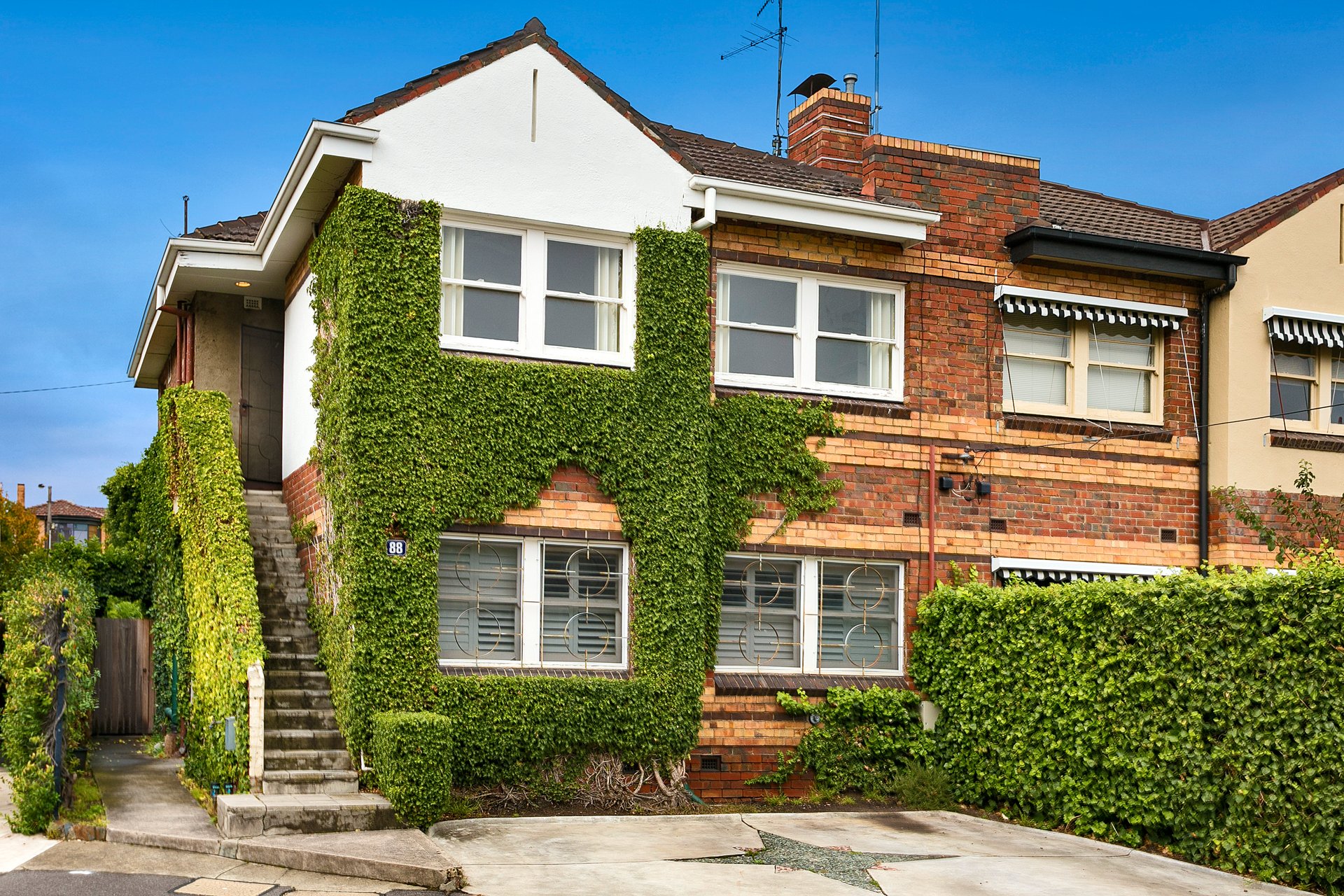 Property Gallery - Main Image