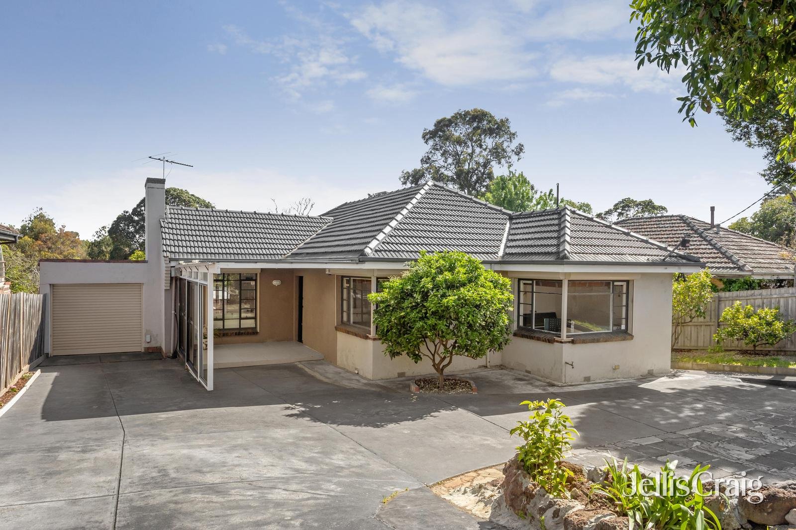 489 Waverley Road, Malvern East image 1