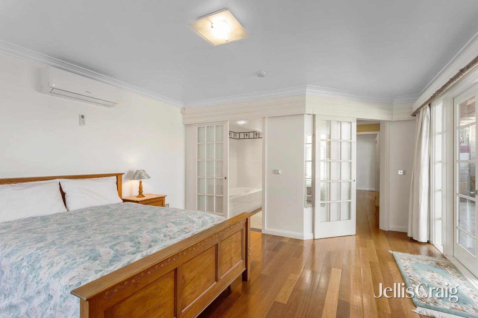 489 Waverley Road, Malvern East image 5