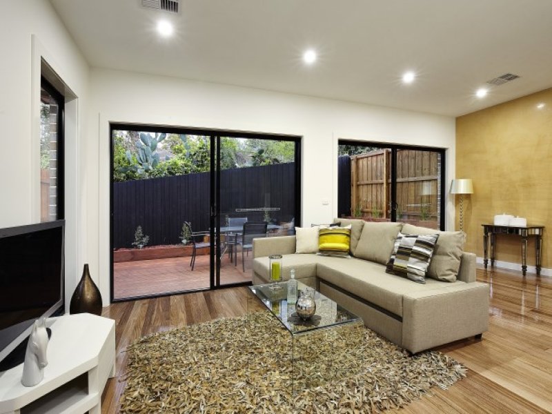 48A Graham Place, Box Hill image 3