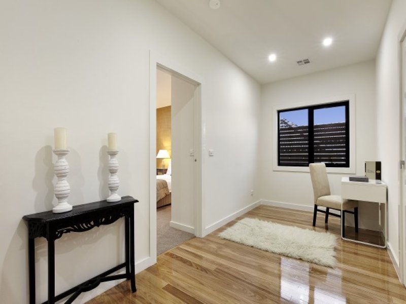 48A Graham Place, Box Hill image 7