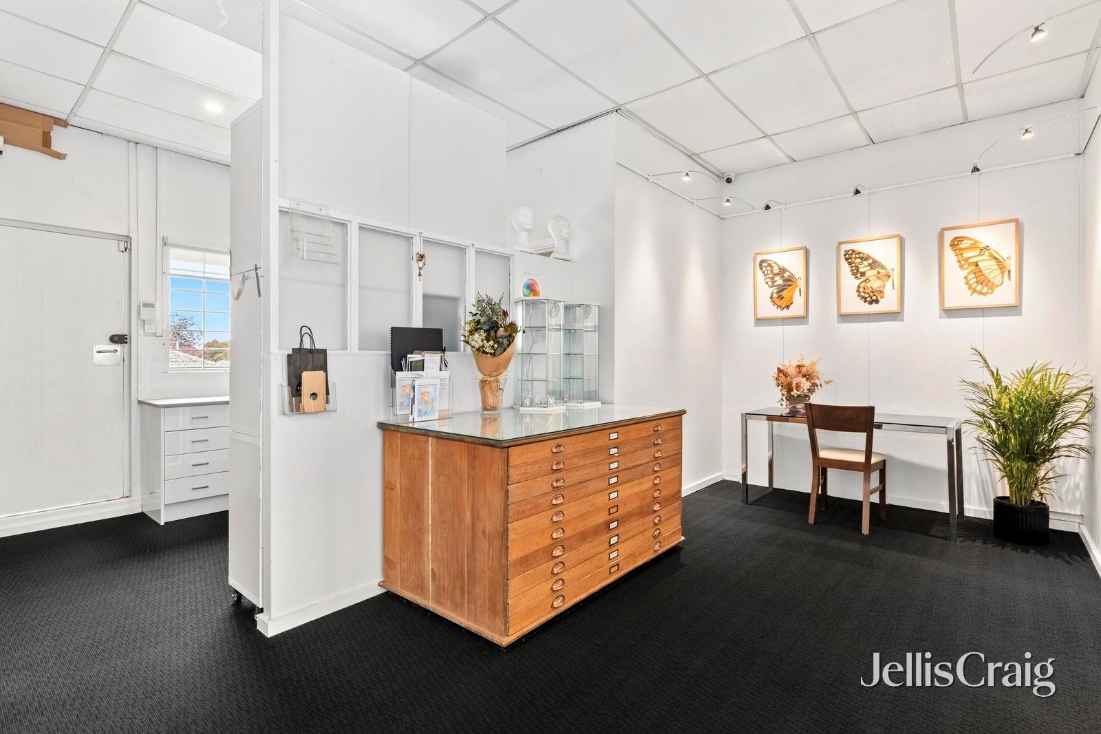 49 & 51 Stanley Avenue, Mount&nbsp;Waverley image 9