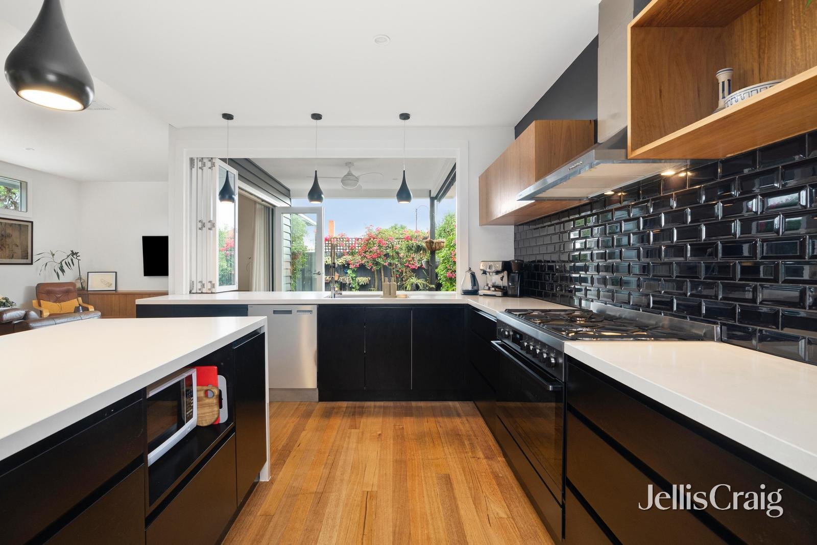 49 Anderson Street, Newport image 3