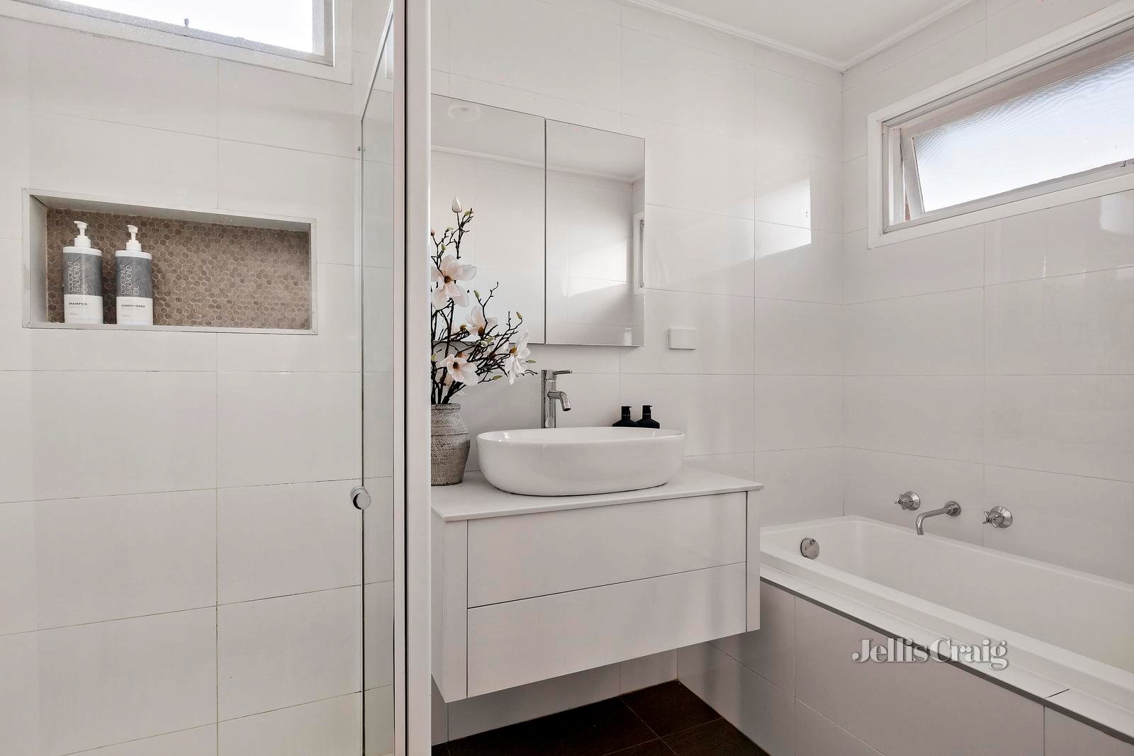 4/9 Ardoch Street, Essendon image 7