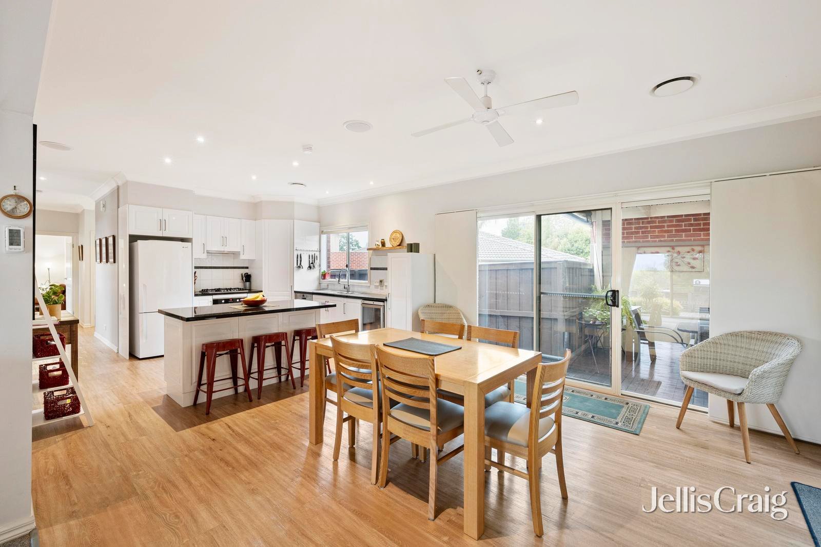 4/9 Armstrong Grove, Yarra Glen image 7