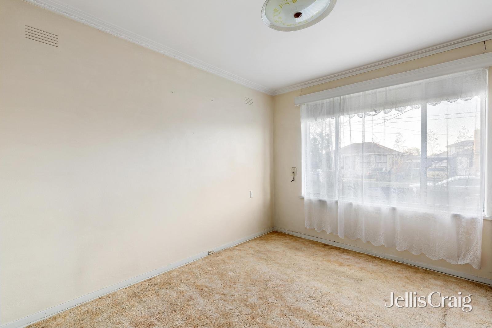 49 Banff Street, Reservoir image 11