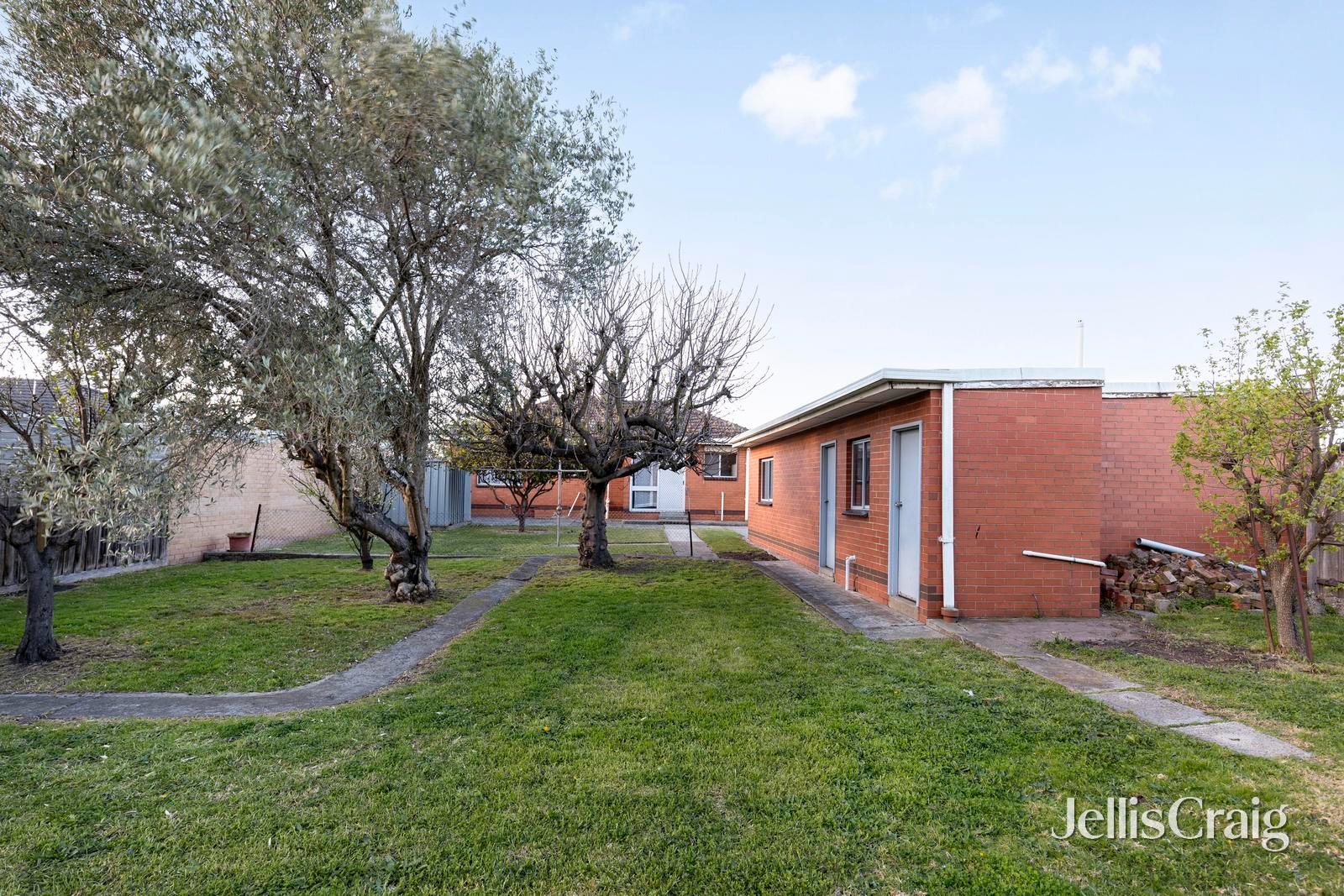 49 Banff Street, Reservoir image 14