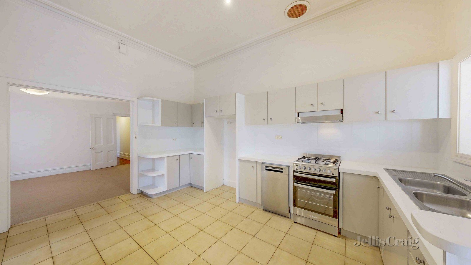 49 Barry St, South Yarra image 6