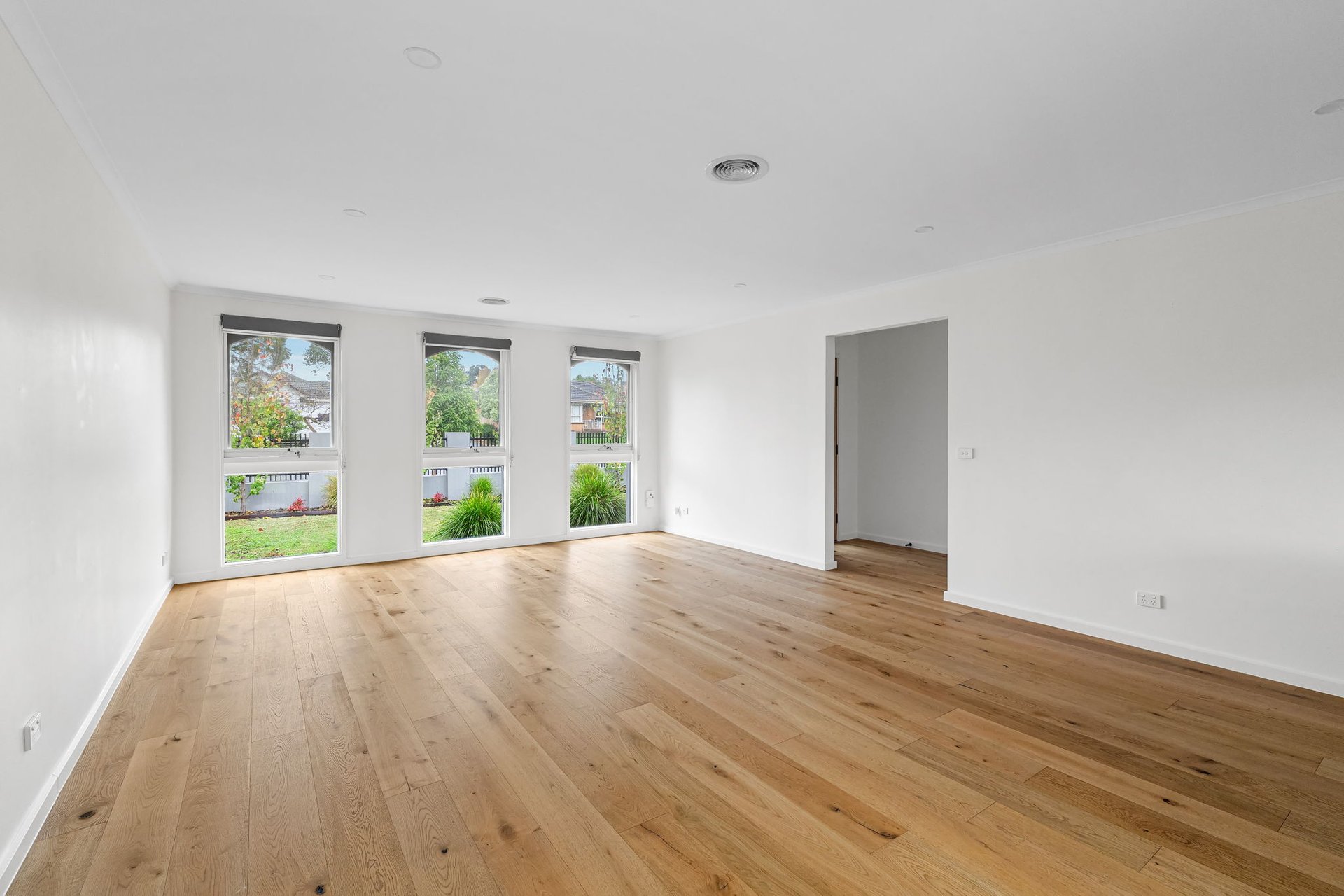 49 Beresford Road, Lilydale image 2
