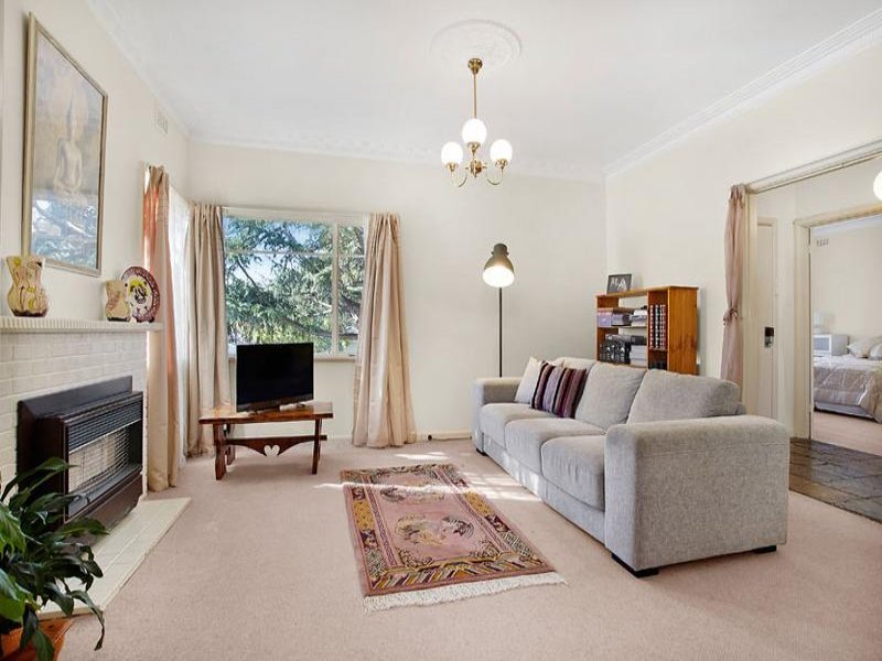 49 Box Hill Crescent, Mont Albert North image 3
