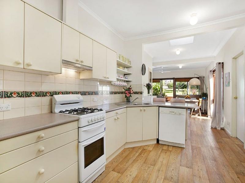 49 Box Hill Crescent, Mont Albert North image 4