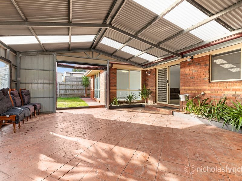 Property Gallery Thumbnail 9