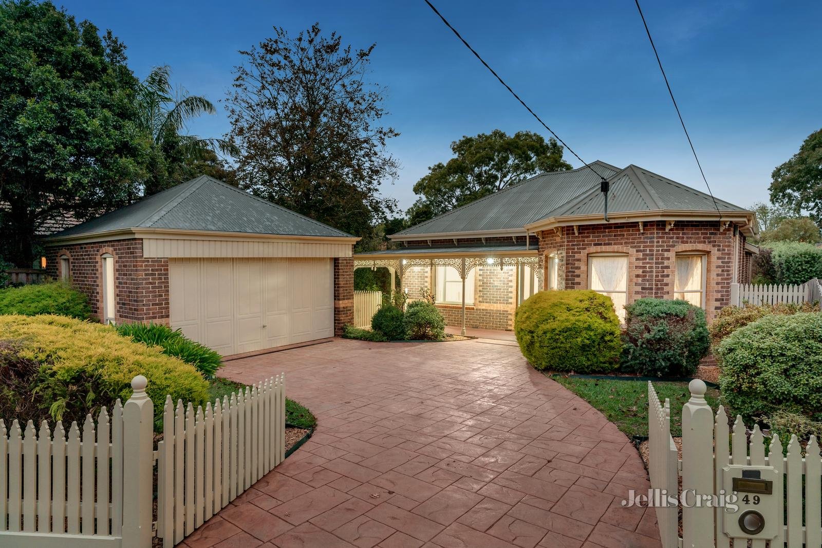 49 Broughton Road, Surrey Hills image 1