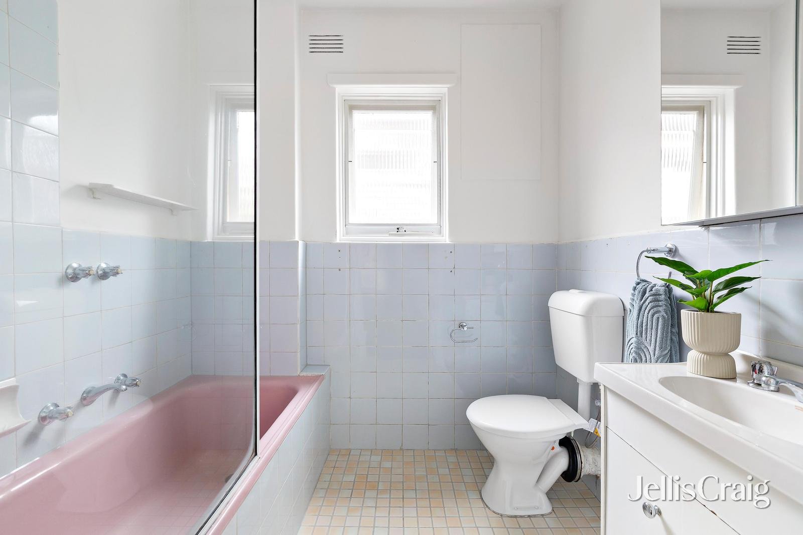 4/9 Clarke Street, Elwood image 6