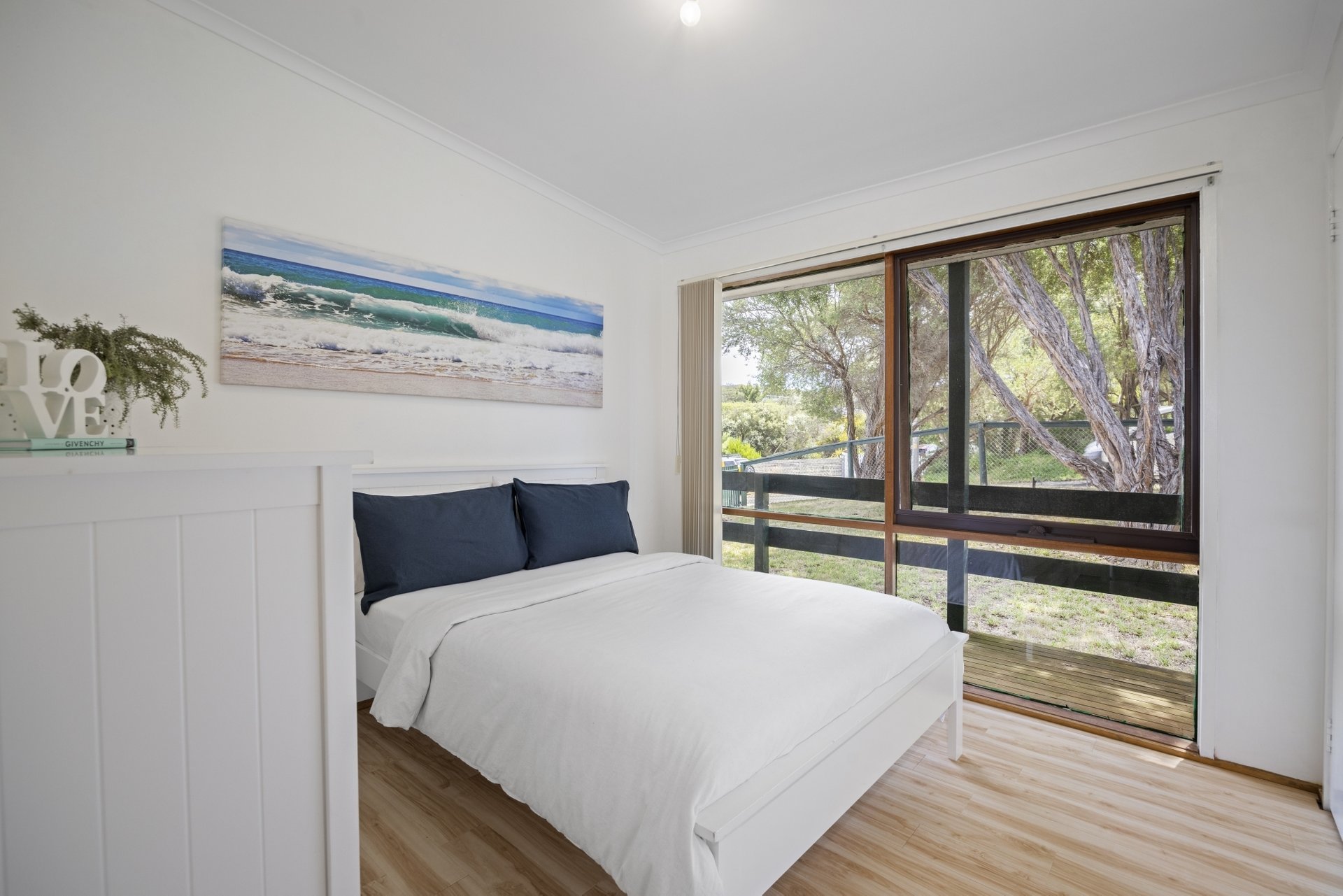 Property Gallery Thumbnail 13