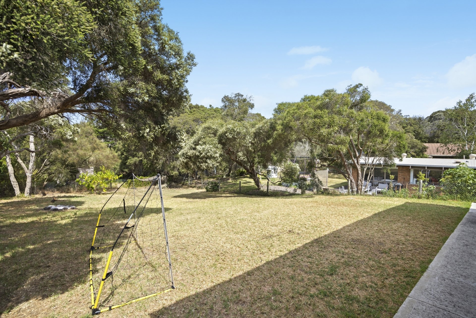 Property Gallery Thumbnail 18
