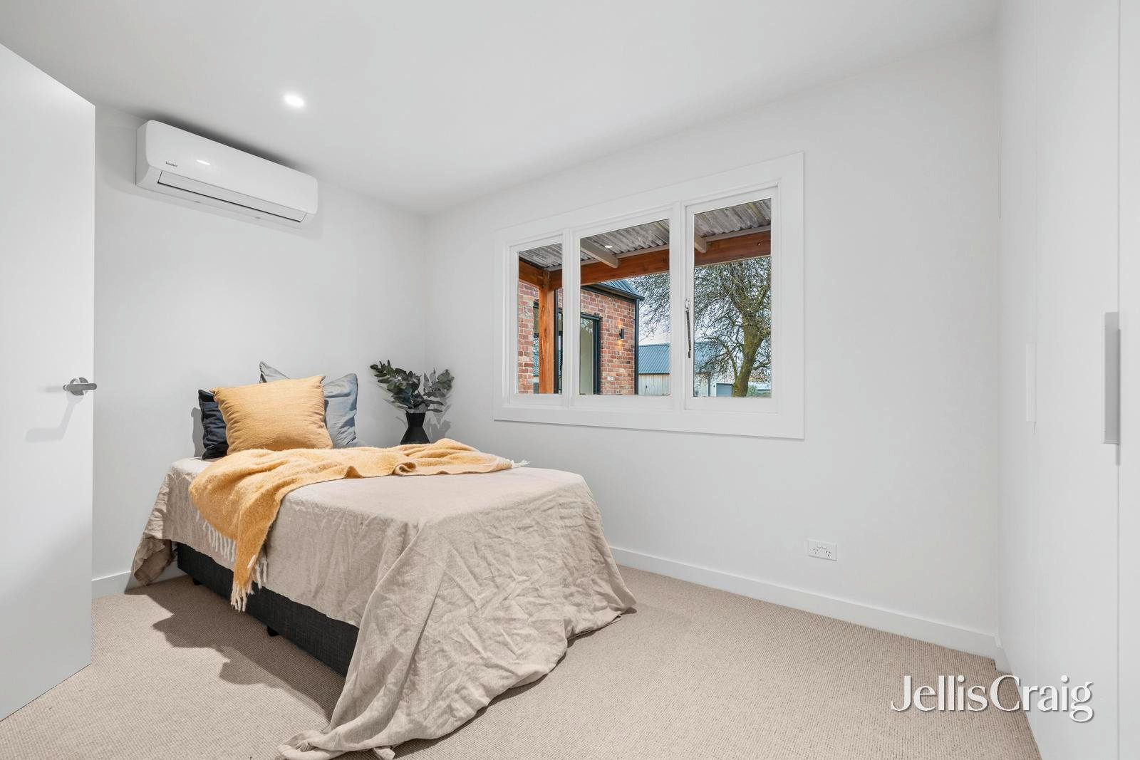49 Eldon Street, Glenlyon image 11