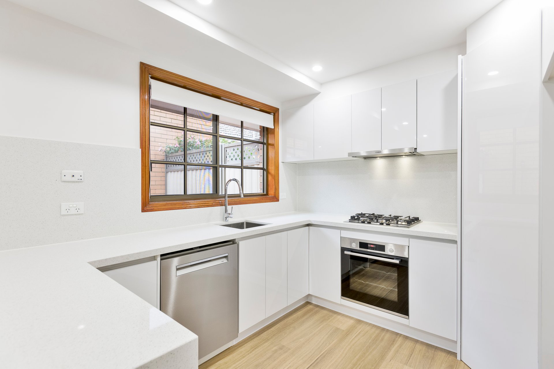 4/9 Grosvenor Street, Moonee&nbsp;Ponds image 2